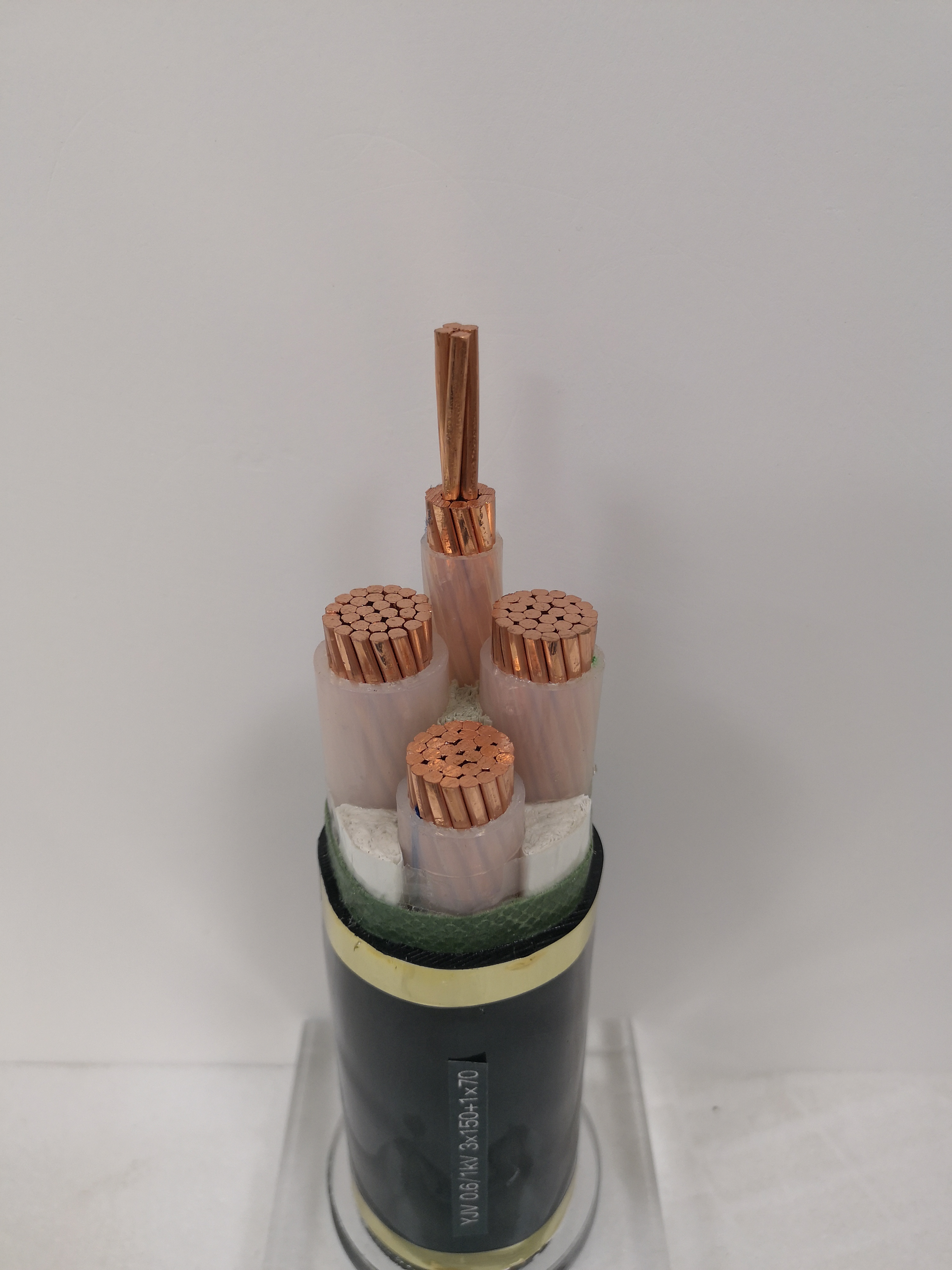 鄭州電纜廠家帶你了解什么是zc-<i style='color:red'>yjv電纜</i>？